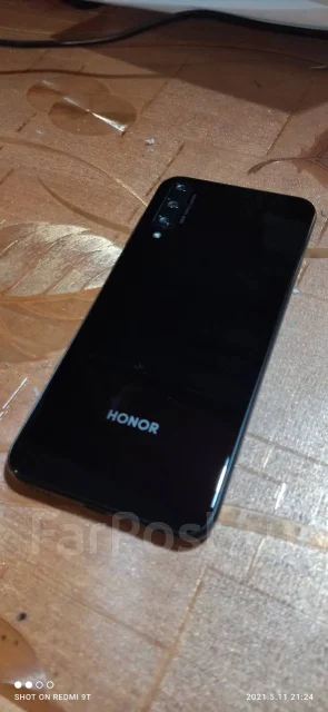 Honor 30i. �/�, 128 ��, ������, 3G, 4G LTE, Dual-SIM, NFC ����