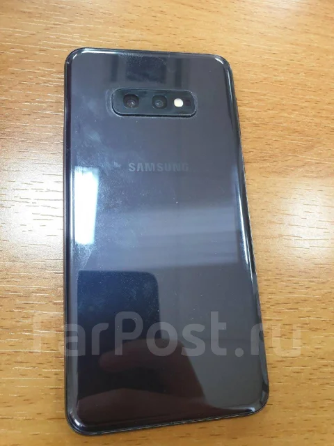 Samsung Galaxy S10e. �/�, ������, 3G, 4G LTE, NFC. ��� ����� �� ������������ ����