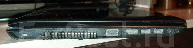 Asus K52DE. 15.6", 2 300����, ��� 4 ��, ���� 320���, WiFi: 1, Bluetooth: 1 ����