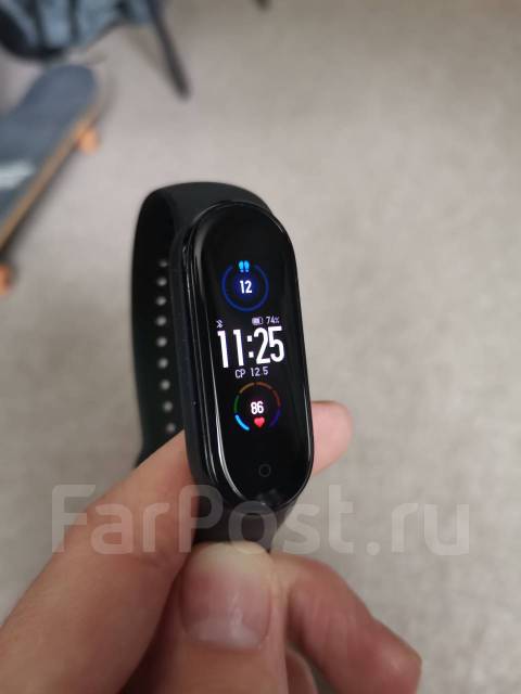 Что означает луна на часах mi band 5