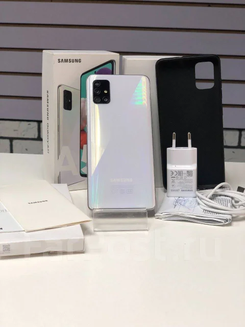 Samsung Galaxy A51. �/�, �����, 4G LTE, Dual-SIM ����