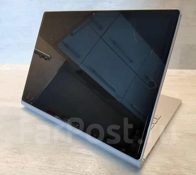 Microsoft Surface Book. 13.5", 3,5����, ��� 8 ��, ���� 256���, WiFi: 1, Bluetooth: 1, ����������� �� 17��. ����