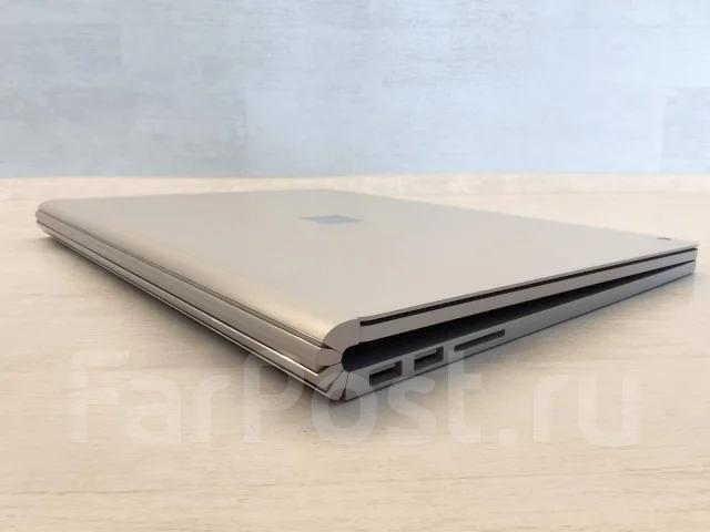 Microsoft Surface Book. 13.5", 3,5����, ��� 8 ��, ���� 256���, WiFi: 1, Bluetooth: 1, ����������� �� 17��. ����