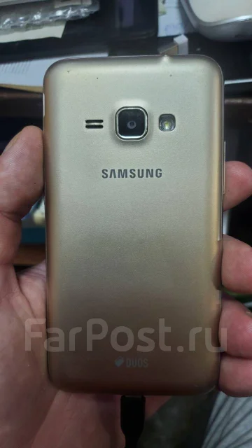 Samsung Galaxy J1 2016. �/�, �������, 3G, 4G LTE, Dual-SIM ����