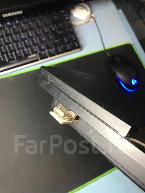 Sony PlayStation 3 Slim ����