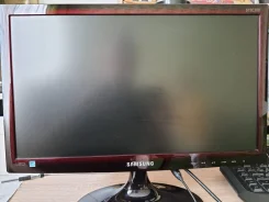 Samsung. 19" ����