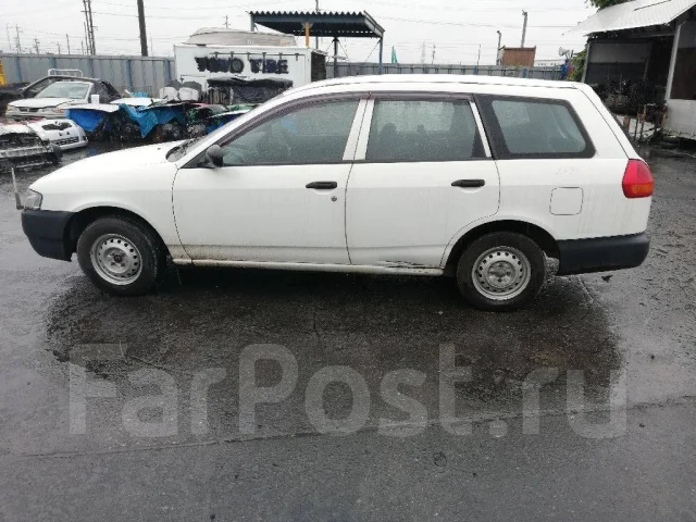 Ниссан ад 1999