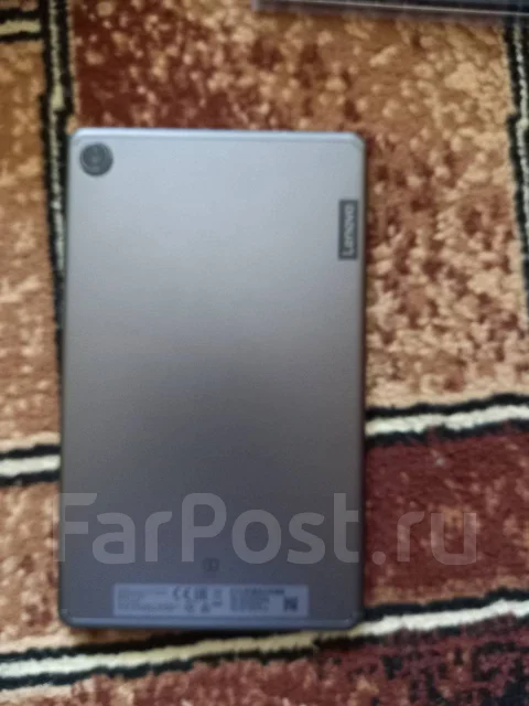 Lenovo Tab M8 ����