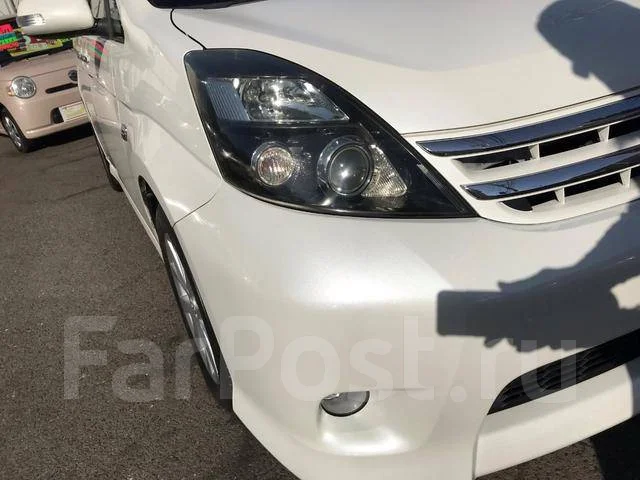 Toyota Isis. ��������, ��������, 1.8 (143��.�.), ������, �/�. ��� ����� �� ������������ ����