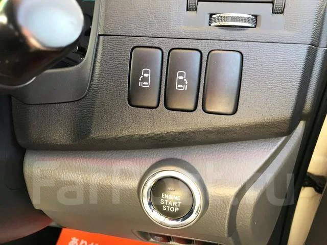 Toyota Isis. ��������, ��������, 1.8 (143��.�.), ������, �/�. ��� ����� �� ������������ ����
