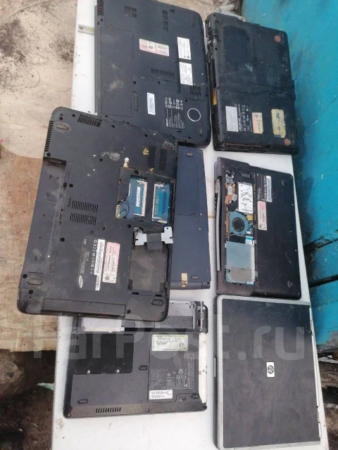 Samsung 2. 14", 220����, ��� 512 ��, ���� 7���, WiFi: 1, Bluetooth: 1, ����������� �� 4��. ����