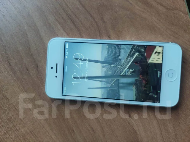 Apple iPhone 5. �/�, �����, 4G LTE ����