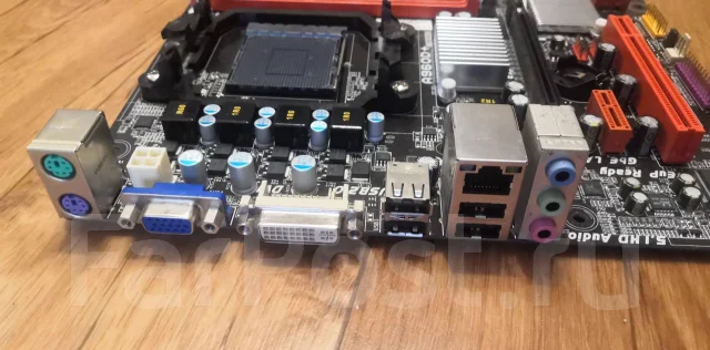 Socket AM3+ ����