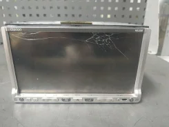 Clarion NX208 ����