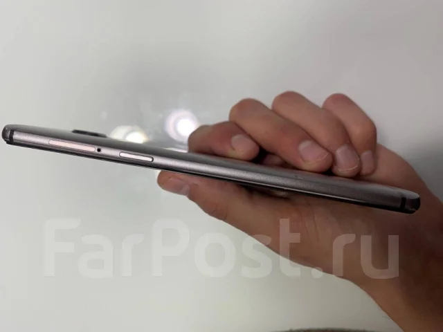 OnePlus 3T. �/� ����