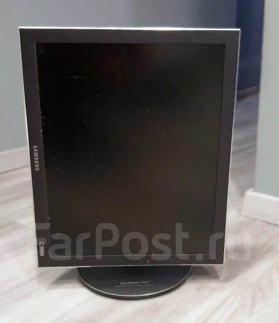 Samsung. 19" ����