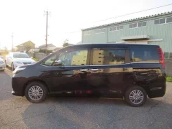 Toyota Esquire. ��������, 4wd, 2.0 (152��.�.), ������, 44 000����. ��, �/�. ��� ����� �� ������������ ����