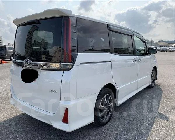 Toyota Noah. ��������, 4wd, 2.0 (152��.�.), ������, 45 000����. ��, �/�. ��� ����� �� ������������ ����