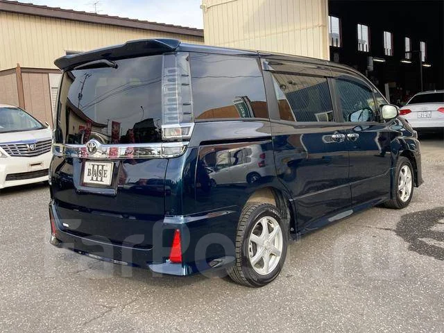 Toyota Voxy. ��������, 4wd, 2.0 (152��.�.), ������, 25 000����. ��, �/�. ��� ����� �� ������������ ����