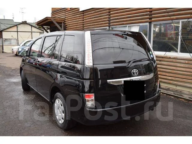 Toyota Isis. ��������, 4wd, 1.8 (130��.�.), ������, 70 000����. ��, �/�. ��� ����� �� ������������ ����