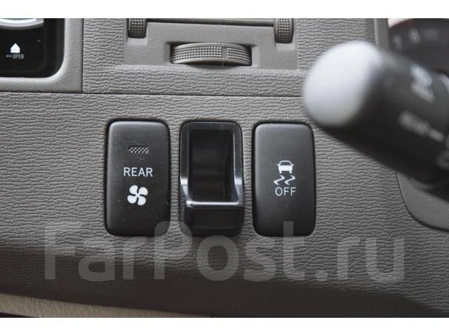 Toyota Isis. ��������, 4wd, 1.8 (130��.�.), ������, 70 000����. ��, �/�. ��� ����� �� ������������ ����