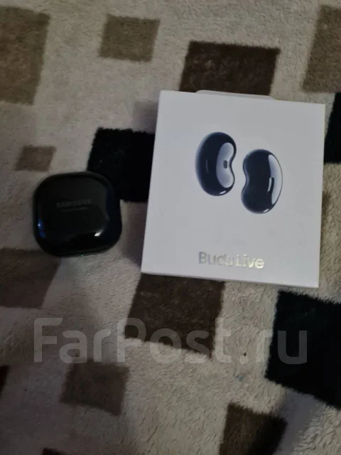 Samsung Galaxy Buds Live ����