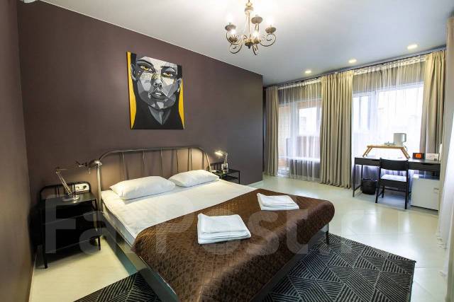    /  "Lampa Hotel"  3700 / 