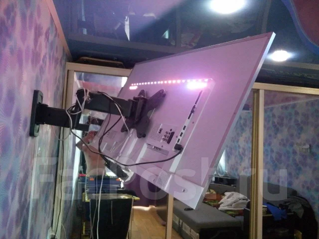 Philips. LCD (��) ����