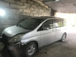 Toyota Isis. ANM10, 1AZFSE ����