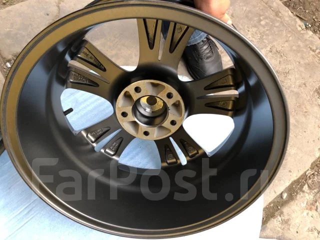 ����� Anniversary. 7.0x17", 5x114.3, ET38, �� 73,1���. ����
