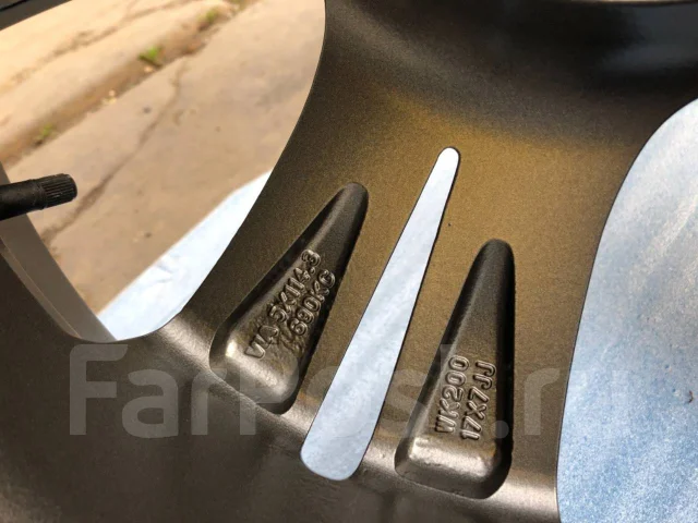 ����� Anniversary. 7.0x17", 5x114.3, ET38, �� 73,1���. ����