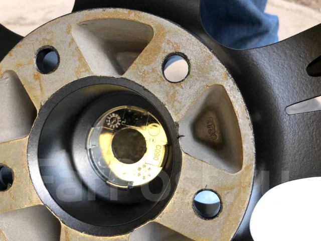 ����� Anniversary. 7.0x17", 5x114.3, ET38, �� 73,1���. ����