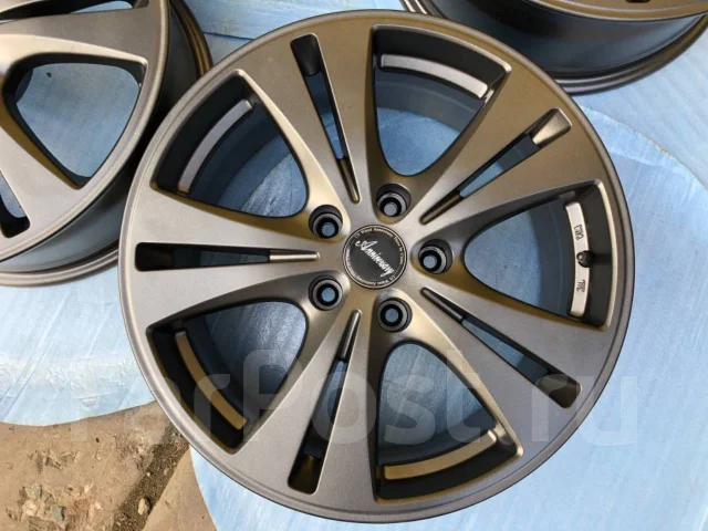 ����� Anniversary. 7.0x17", 5x114.3, ET38, �� 73,1���. ����