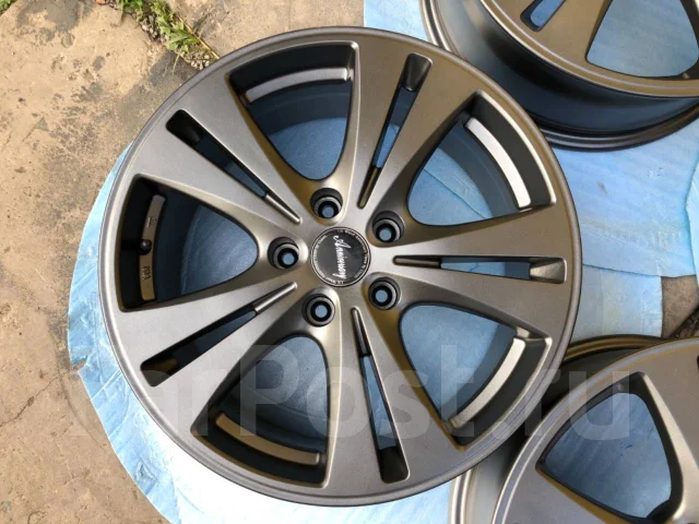 ����� Anniversary. 7.0x17", 5x114.3, ET38, �� 73,1���. ����
