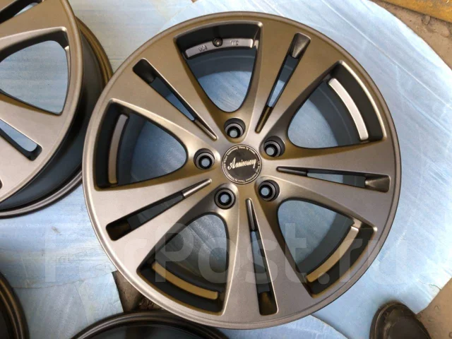 ����� Anniversary. 7.0x17", 5x114.3, ET38, �� 73,1���. ����