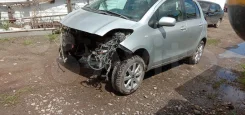 Toyota Yaris ����