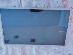 Kivi 32HB50GR. LCD (��) ����