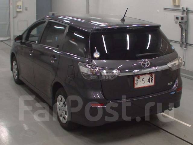 Toyota Wish 2021