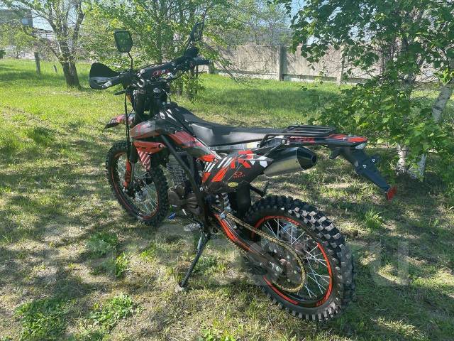 Zr pr. Regulmoto zr 250 pr enduro. Регульмото zr250 pr. Regulmoto zr 250 2022. Regulmoto zr 250 pr enduro 2021.