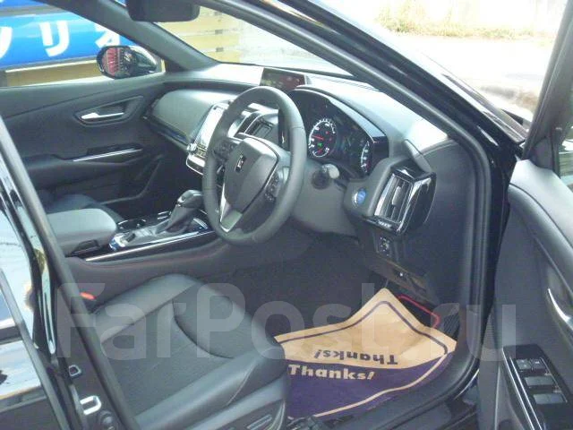 Toyota Crown. ��������, 4wd, 2.5 (178��.�.), ������, 33 000����. ��, �/�. ��� ����� �� ������������ ����