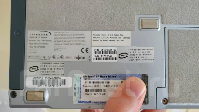 Fujitsu. 10", 800����, ��� 256 �� � ������, ���� 20���, WiFi: 1, ����������� �� 1��. ����