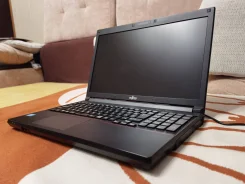 Fujitsu LifeBook. 15.6", 2,4����, ��� 8 ��, ���� 320���, WiFi, Bluetooth, ����������� �� 1��. ����