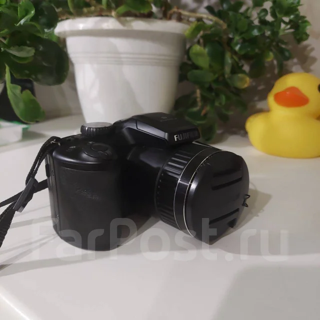 Fujifilm FinePix S4800. 10 - 14.9 ��, ���: 14� � ����� ����