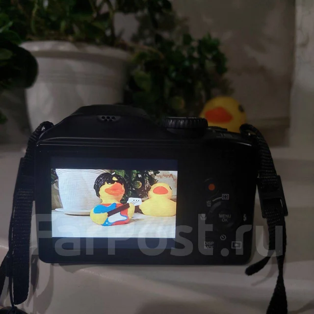 Fujifilm FinePix S4800. 10 - 14.9 ��, ���: 14� � ����� ����