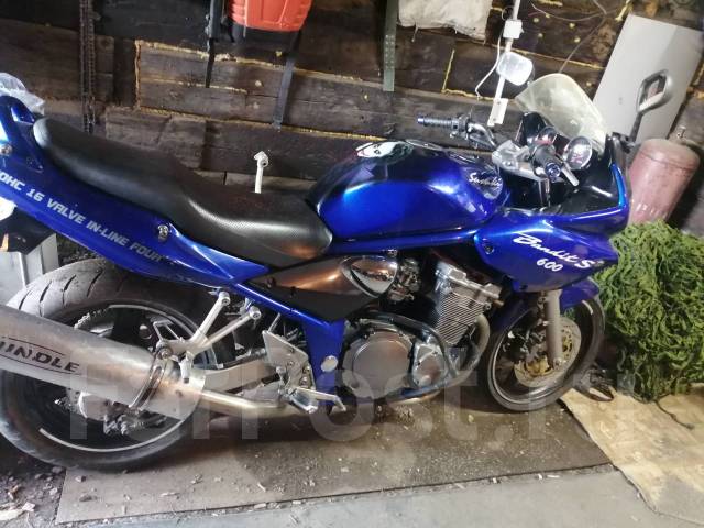 Suzuki GSF 600 Bandit, 2001, 600 куб. см. без пробега, исправен, 40 000 км,  бензин, есть птс. Цена: 175 000₽ во Владивостоке