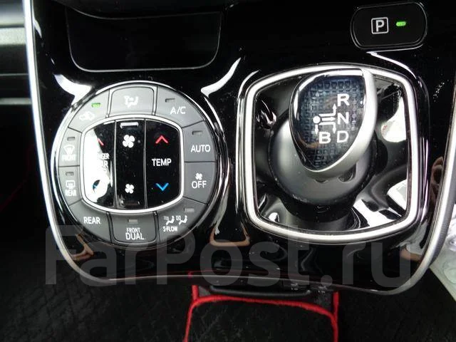Toyota Voxy. ��������, 4wd, ������. ��� ����� �� ������������ ����