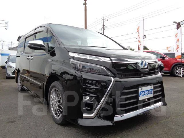 Toyota Voxy. ��������, 4wd, ������. ��� ����� �� ������������ ����