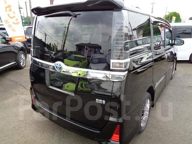 Toyota Voxy. ��������, 4wd, ������. ��� ����� �� ������������ ����