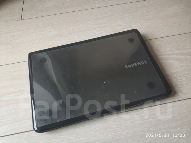 Samsung NC110. 10.1", 1,7����, ��� 2048 ��, ���� 500���, WiFi: 1, Bluetooth: 1, ����������� �� 4��. ����