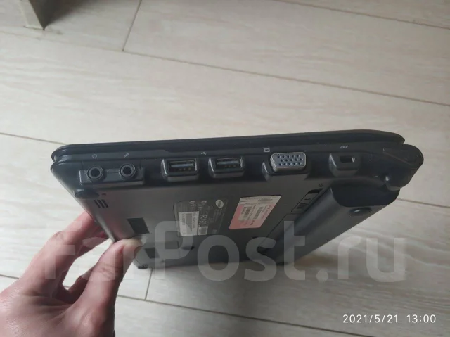 Samsung NC110. 10.1", 1,7����, ��� 2048 ��, ���� 500���, WiFi: 1, Bluetooth: 1, ����������� �� 4��. ����